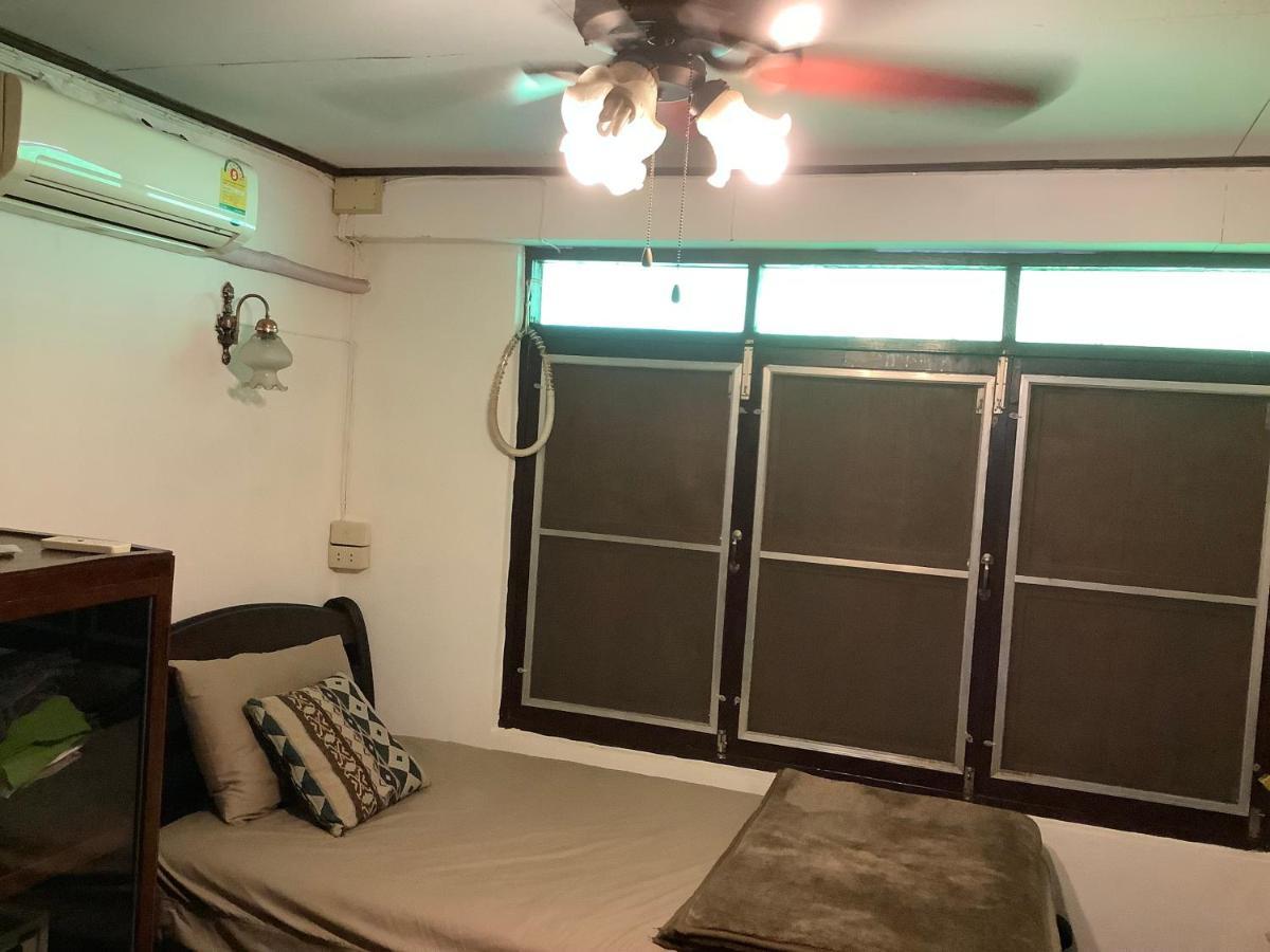 Tata Guesthouse Chiang Mai Eksteriør billede