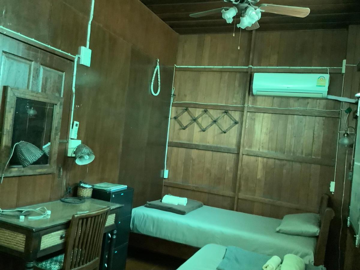 Tata Guesthouse Chiang Mai Eksteriør billede